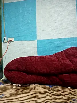 Snapshot of Donatella28 chatting on November 4, 2:43 pm Donatella28 online show from November 4, 2:43 pm