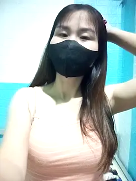 Snapshot of Donatella28 chatting on November 30, 8:37 am Donatella28 online show from November 30, 8:37 am