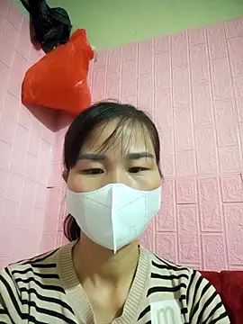 Snapshot of Donatella28 chatting on October 26, 2:12 am Donatella28 online show from October 26, 2:12 am