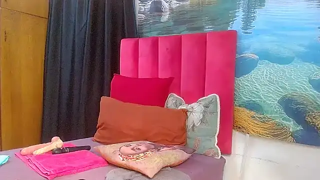 Lisa-001 online show from February 18, 8:33 am