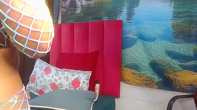 Lisa-001 online show from February 17, 6:22 am