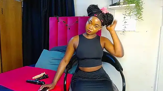 Lisa-001 online show from December 18, 1:59 pm