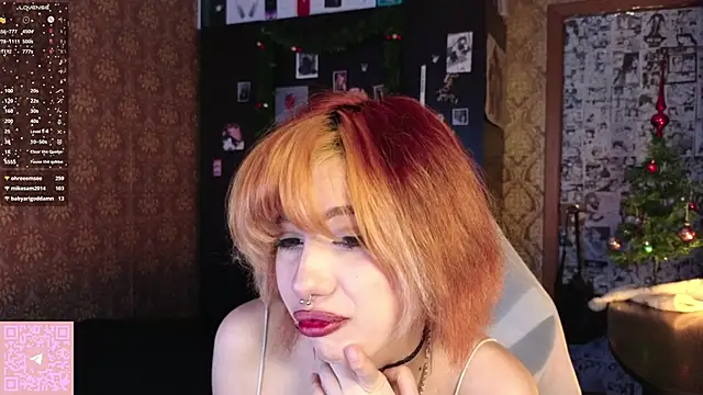 Snapshot of MissMorganMoon chatting on December 13, 10:27 pm MissMorganMoon online show from December 13, 10:27 pm