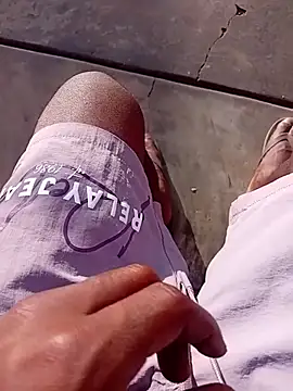 Snapshot of younggblackkCOCK19 chatting on February 18, 3:41 pm younggblackkCOCK19 online show from February 18, 3:41 pm