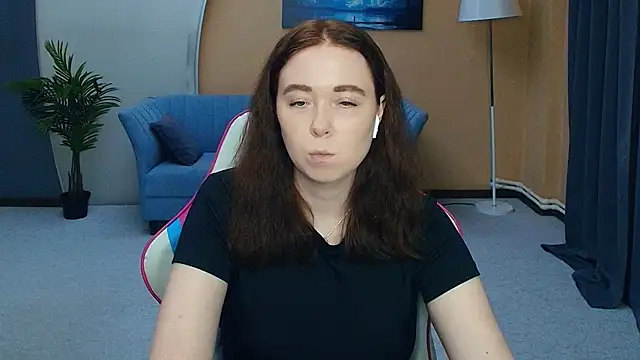 AddieOsler online show from May 13, 7:43 pm