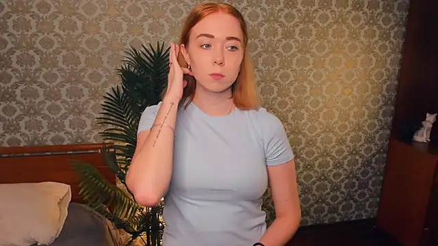 Snapshot of AddieOsler chatting on November 3, 7:50 pm AddieOsler online show from November 3, 7:50 pm