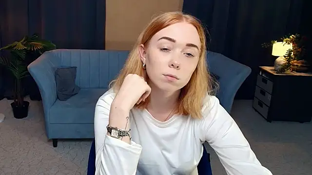 Snapshot of AddieOsler chatting on November 15, 8:13 pm AddieOsler online show from November 15, 8:13 pm