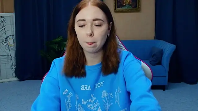 AddieOsler online show from April 5, 7:42 pm