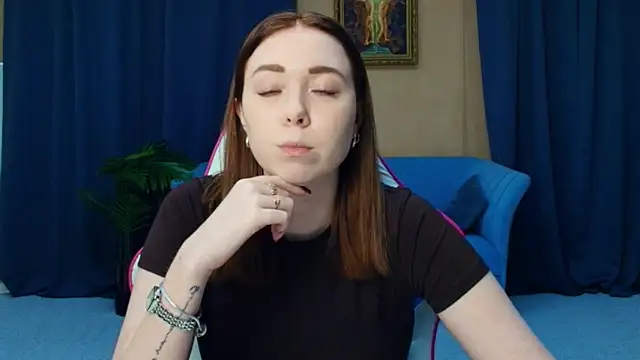 AddieOsler online show from February 26, 8:09 pm