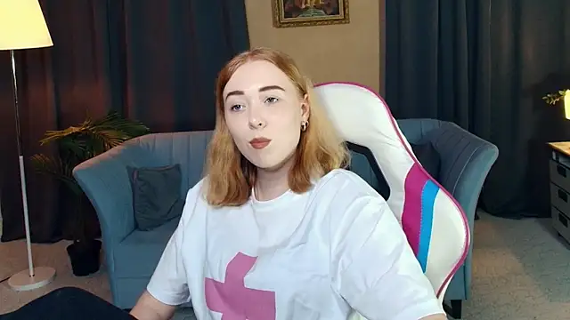 Snapshot of AddieOsler chatting on November 28, 9:04 pm AddieOsler online show from November 28, 9:04 pm