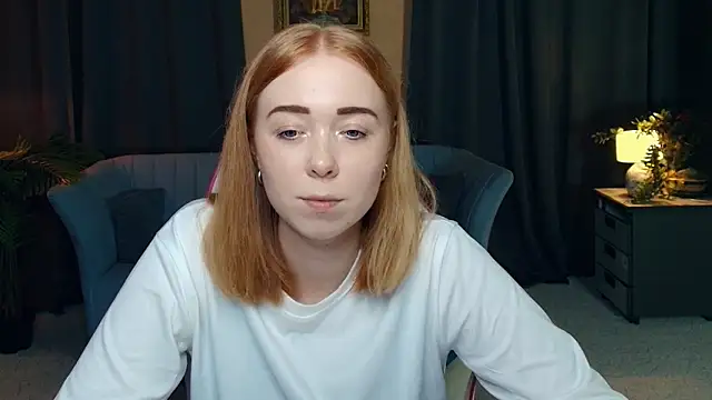 Snapshot of AddieOsler chatting on December 2, 7:37 pm AddieOsler online show from December 2, 7:37 pm