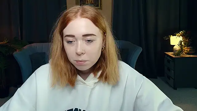 Snapshot of AddieOsler chatting on December 5, 8:28 pm AddieOsler online show from December 5, 8:28 pm