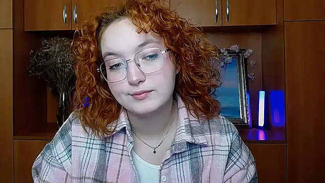 MissAriaa online show from March 13, 12:43 pm