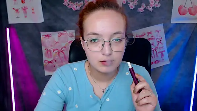 Snapshot of MissAriaa chatting on June 12, 12:14 pm MissAriaa online show from June 12, 12:14 pm