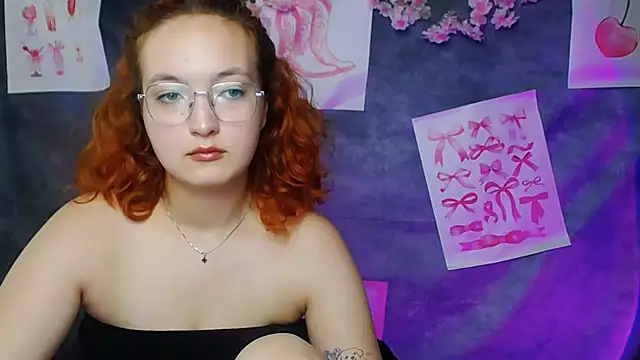 Snapshot of MissAriaa chatting on June 17, 11:53 am MissAriaa online show from June 17, 11:53 am