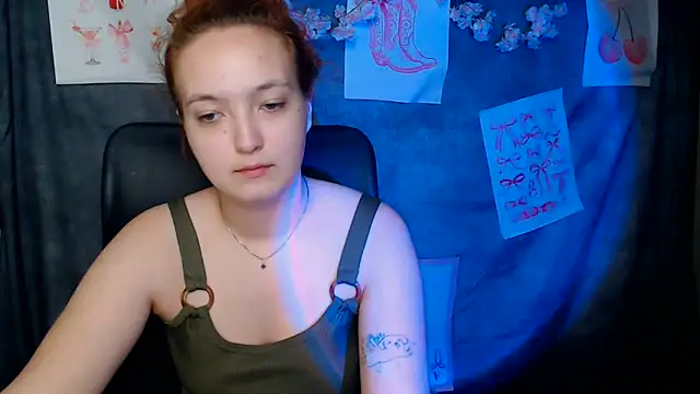 Snapshot of MissAriaa chatting on June 14, 2:24 am MissAriaa online show from June 14, 2:24 am