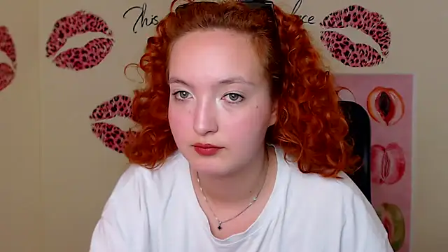 Snapshot of MissAriaa chatting on June 1, 12:05 pm MissAriaa online show from June 1, 12:05 pm