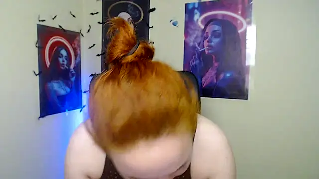 Snapshot of MissAriaa chatting on May 15, 12:14 pm MissAriaa online show from May 15, 12:14 pm