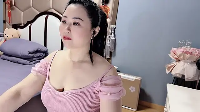 yaoyao22678 online show from April 22, 2:51 am