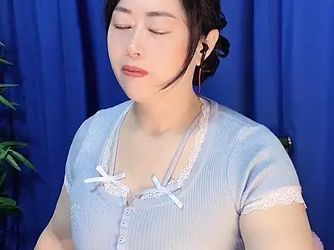 Snapshot of yaoyao22678 chatting on November 25, 12:55 am yaoyao22678 online show from November 25, 12:55 am