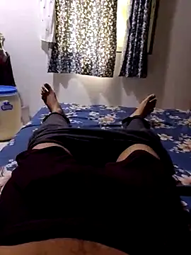 bigblackcock0111 online show from August 8, 9:05 am