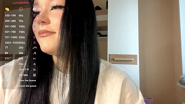 LaurenOveson online show from November 2, 9:58 am