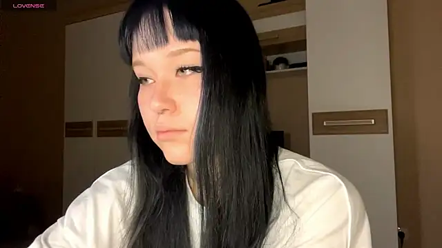 Snapshot of LaurenOveson chatting on October 27, 7:31 am LaurenOveson online show from October 27, 7:31 am