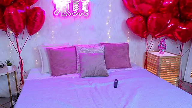 Sandy Edvards online show from February 10, 4:55 am