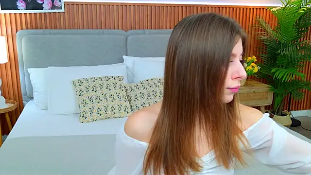 Sandy Edvards online show from April 2, 4:52 am