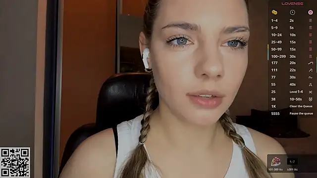 IlanaLafferty online show from January 6, 7:07 pm