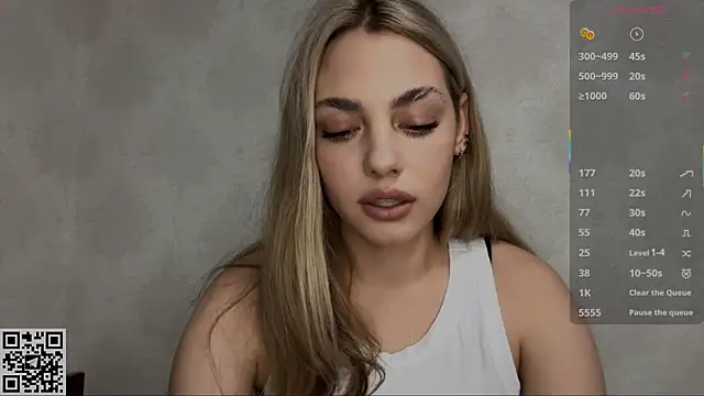 IlanaLafferty online show from December 15, 5:41 pm