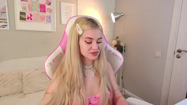 Rose Masson online show from March 10, 5:33 am