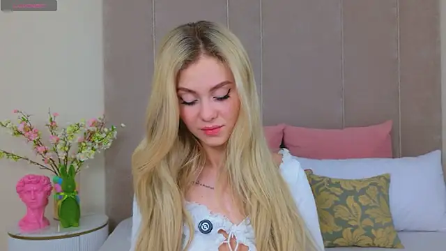 Rose Masson online show from April 6, 5:30 am