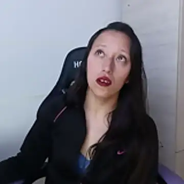 Snapshot of Sunshine_e chatting on November 24, 7:58 pm Sunshine e online show from November 24, 7:58 pm