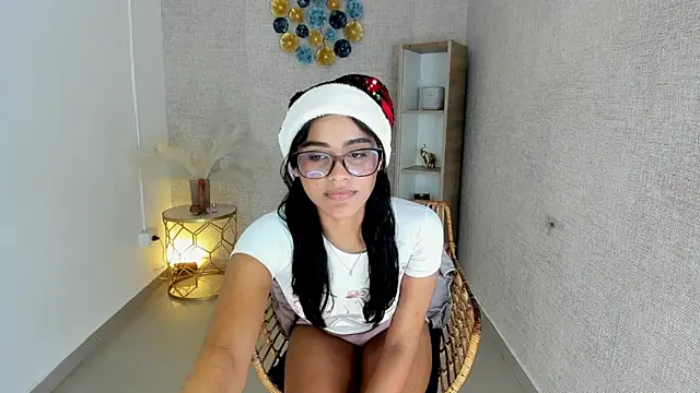 lizzakennedy online show from December 4, 12:04 pm