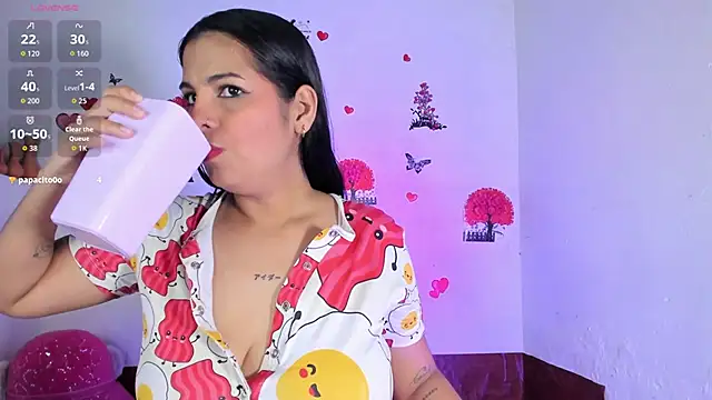 Leyacopper  online show from February 21, 12:01 am