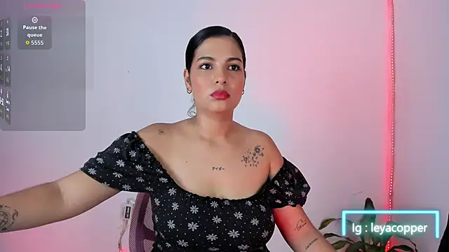 Leyacopper  online show from May 29, 12:49 am