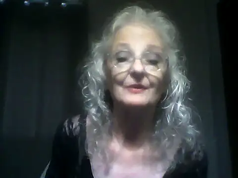 Snapshot of JoleneDelacroix chatting on November 2, 4:12 pm JoleneDelacroix online show from November 2, 4:12 pm