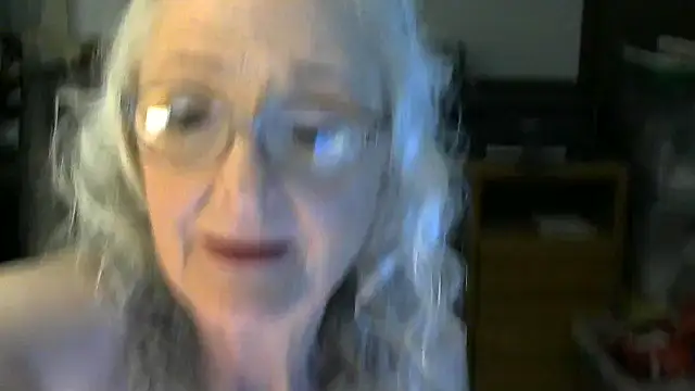 Snapshot of JoleneDelacroix chatting on December 2, 4:09 pm JoleneDelacroix online show from December 2, 4:09 pm