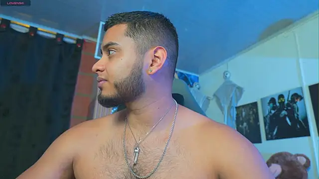 Tiler wolker online show from February 3, 6:22 am