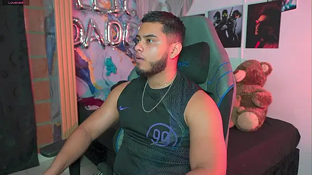 Tiler wolker online show from March 12, 2:50 am