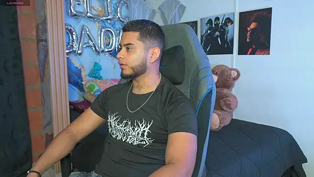 Tiler wolker online show from January 13, 2:48 am