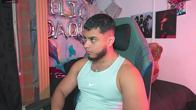 Tiler wolker online show from March 18, 11:59 pm