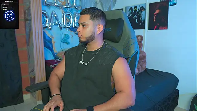 Tiler wolker online show from February 24, 12:11 am