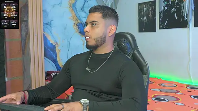 Tiler wolker online show from November 25, 2:45 am