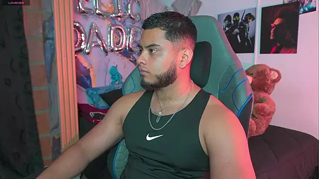 Tiler wolker online show from March 20, 12:22 am