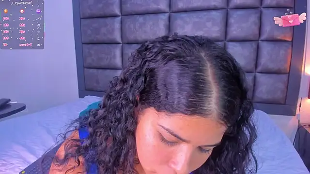 Snapshot of Sasha_Picot17 chatting on November 27, 3:07 am Sasha Picot17 online show from November 27, 3:07 am