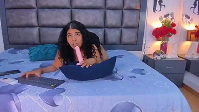 Snapshot of Sasha_Picot17 chatting on November 3, 12:53 pm Sasha Picot17 online show from November 3, 12:53 pm