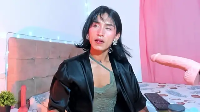 Snapshot of nahomi28_ chatting on December 14, 8:03 pm nahomi28 online show from December 14, 8:03 pm