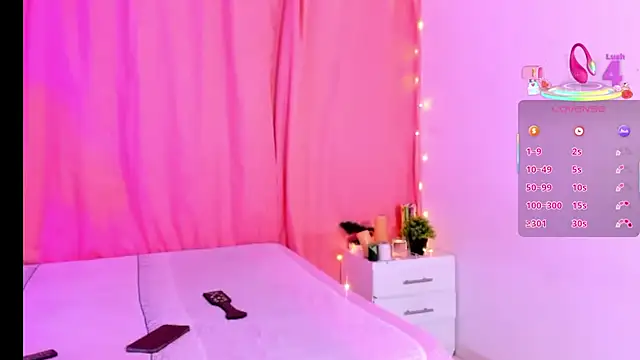 Snapshot of nahomi28_ chatting on November 28, 6:19 pm nahomi28 online show from November 28, 6:19 pm